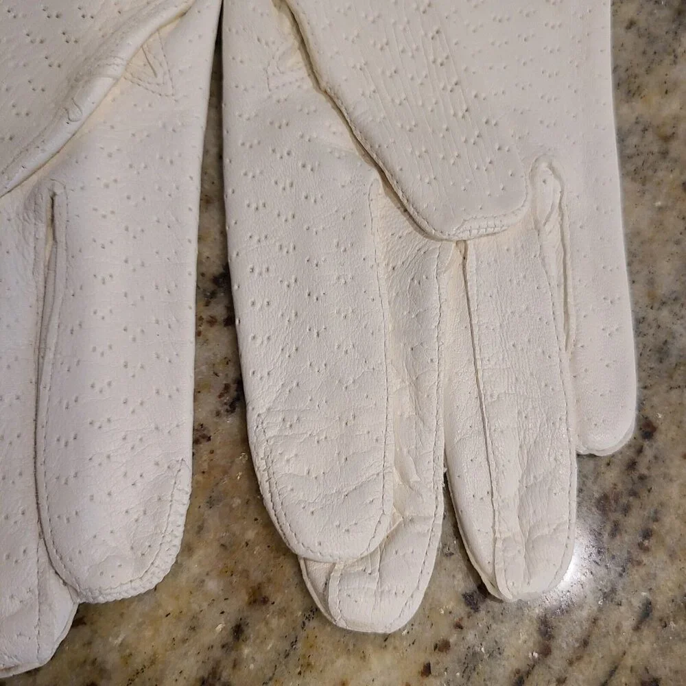 Vintage Size S 6 1/4 Off-White Soft Leather Formal 8.5